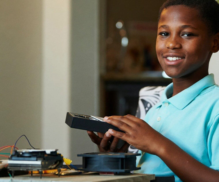 Bishop Curry, the 11-Year-Old Who Created ‘Oasis’, a Device to Prevent Hot Car Deaths